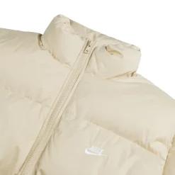 Jacken*Nike Club Puffer Jacket Sanddrift / White