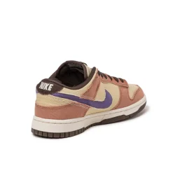 Leder Sneaker*Nike Dunk Low Retro SE *Denim* Dusted Clay / Dusty Amethyst / Team Gold