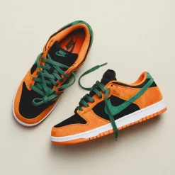 Leder Sneaker*Nike Dunk Low SP *Ceramic* Black / Nori / Ceramic