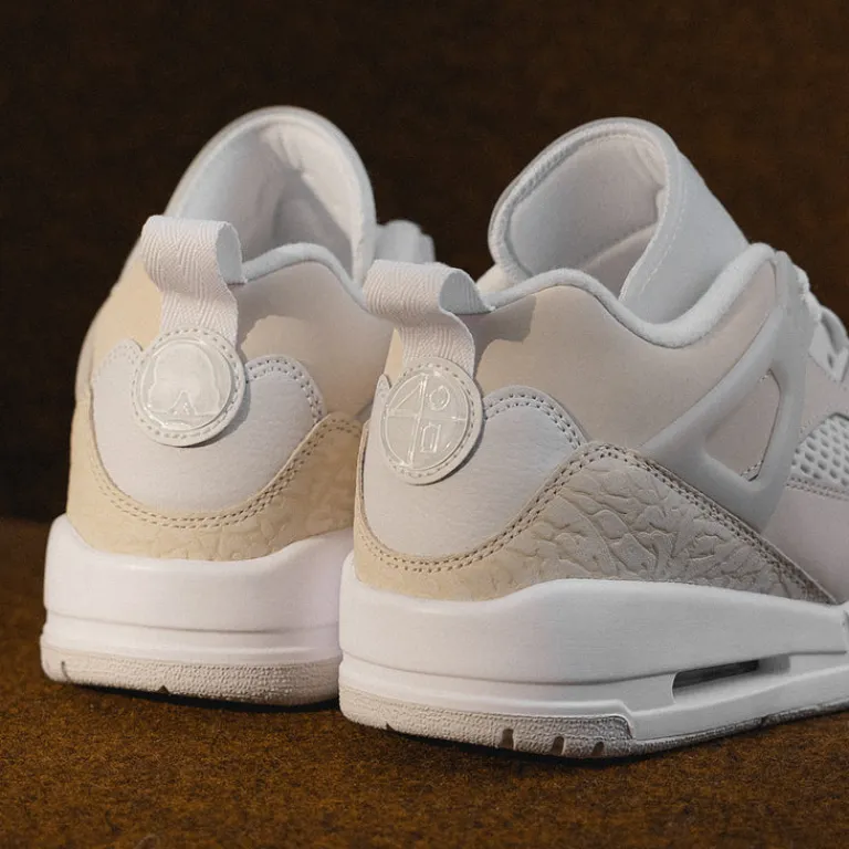 Leder Sneaker*Jordan Nike Spizike Low Sanddrift / Vast Grey / White