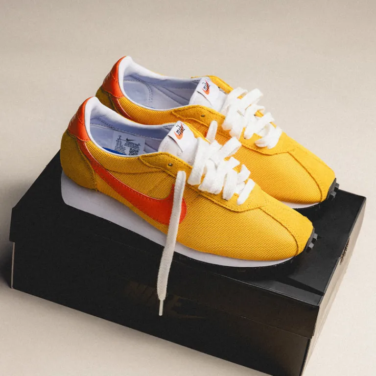 Leder Sneaker*Nike LD-1000 SP University Gold / Safety Orange