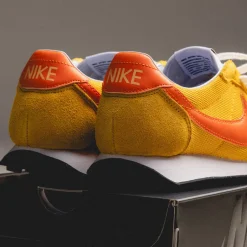Leder Sneaker*Nike LD-1000 SP University Gold / Safety Orange