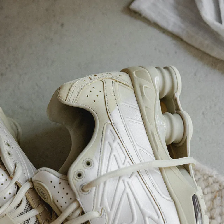 Leder Sneaker|Retro Runner*Nike Shox Ride 2 PRM Metallic Silver / Light Khaki / Desert Khaki / Khaki