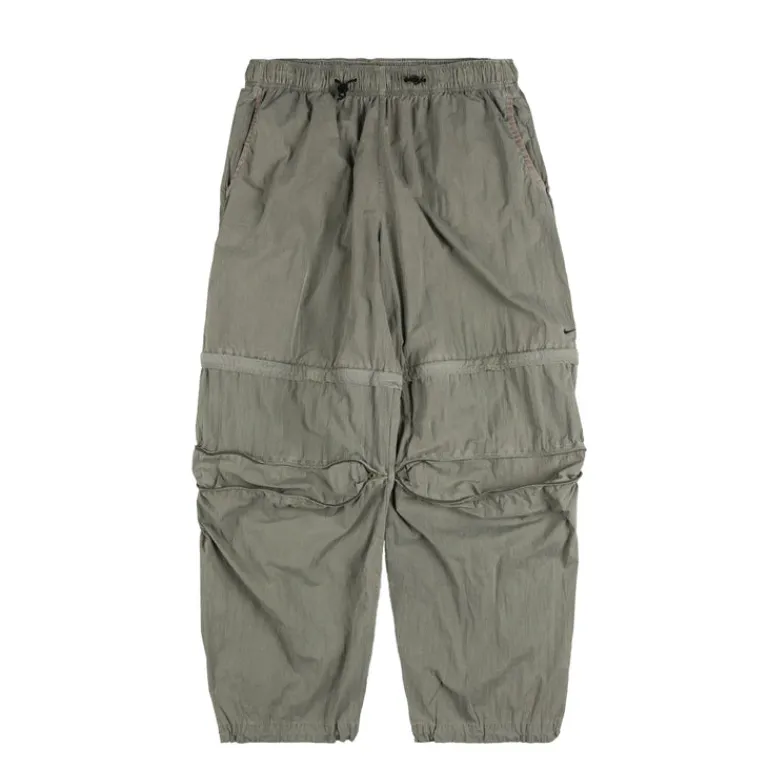 Hosen*Nike Tech Woven Pants Light Army / Black