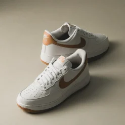 Leder Sneaker|Weiße Sneaker*Nike Wmns Air Force 1 '07 *Next Nature* White / Flax