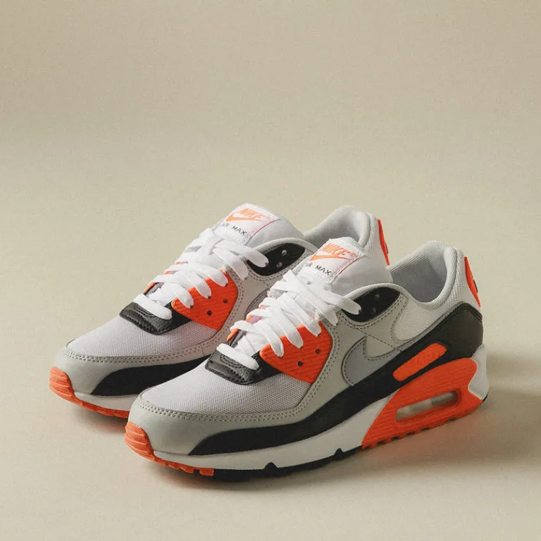 Leder Sneaker|Retro Runner*Nike Wmns Air Max 90 White / Wolf Grey / Photon Dust / Black