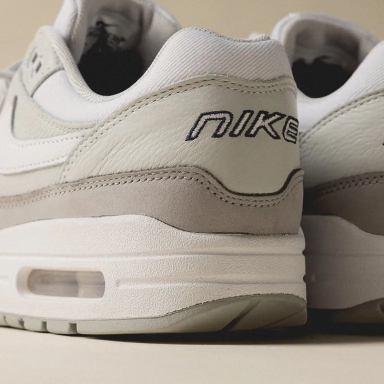 Leder Sneaker|Weiße Sneaker*Nike Wmns Air Max 1 '87 LX NBHD *Light Smoke Grey* Photon Dust / White / Light Smoke Grey