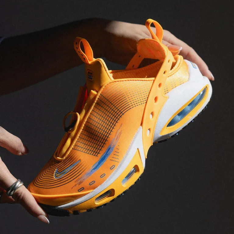 Vegane Sneaker*Nike Wmns Air Max Craze Laser Orange / University Black / Black / White