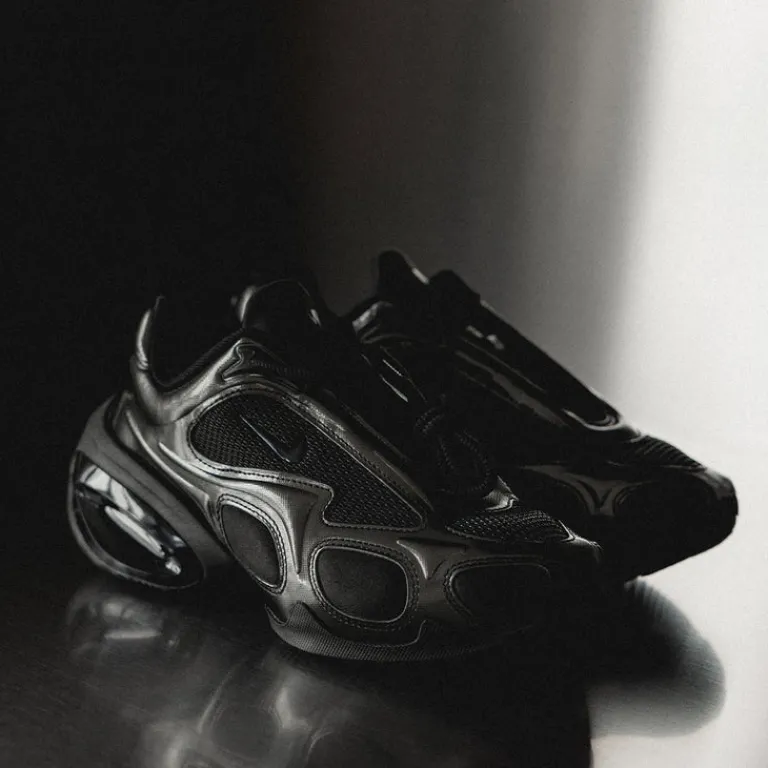 Vegane Sneaker|Retro Runner*Nike Wmns Air Max Muse Black / Black / Metallic Silver