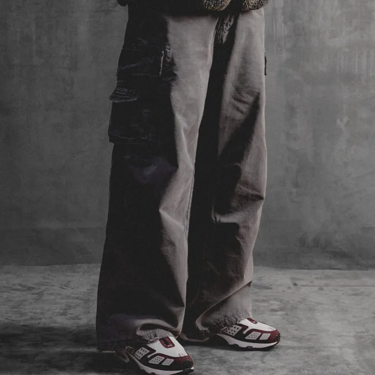 Leder Sneaker|Retro Runner*Nike Wmns Air Max SNDR Photon Dust / Night Maroon/ Black / White