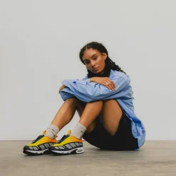 Leder Sneaker|Retro Runner*Nike Wmns Air Max SNDR Canyon Gold / Deep Ocean / Light Smoke Grey