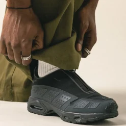 Leder Sneaker|Wasserdichte Sneaker*Nike Wmns Air Max SNDR *GTX* Black / Dark Smoke Grey