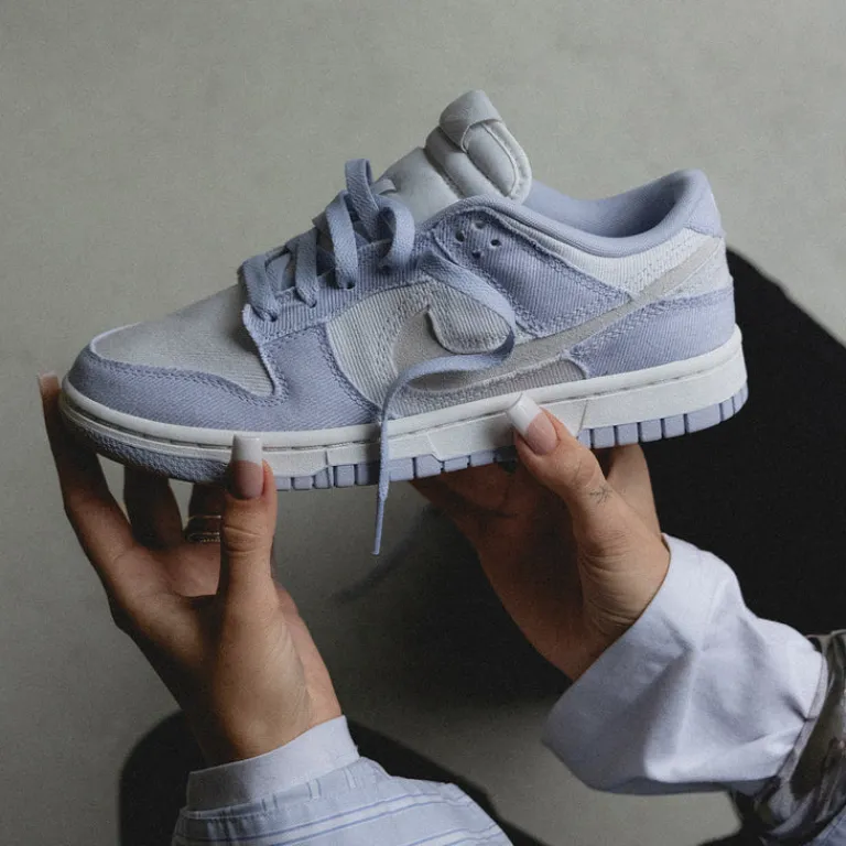 Leder Sneaker*Nike Wmns Dunk Low Ghost / Platinum Tint / Summit White