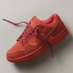 Leder Sneaker*Nike Wmns Dunk Low Picante Red / Dragon Red