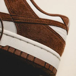 Leder Sneaker*Nike Wmns Dunk Low Premium Phantom / Red Sepia / Sail / White