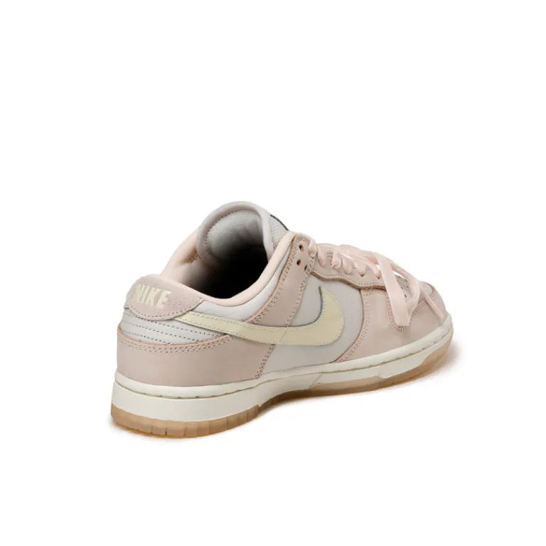 Leder Sneaker*Nike Wmns Dunk Low PRM Light Soft Pink / Coconut Milk