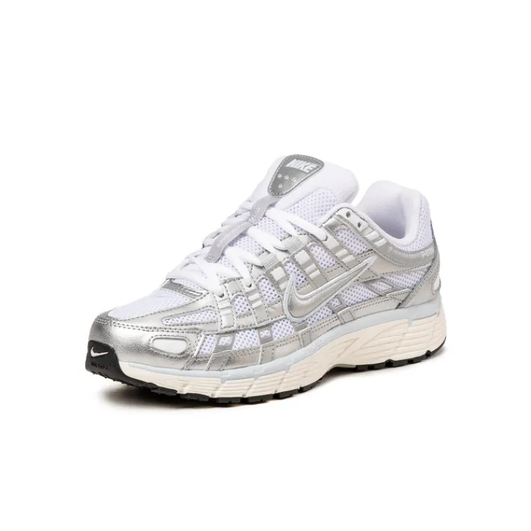 Leder Sneaker|Weiße Sneaker*Nike Wmns P-6000 White / Metallic Silver / Blue Tint / Sail