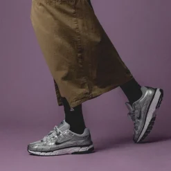 Vegane Sneaker|Weiße Sneaker*Nike Wmns P-6000 White / Black / Metallic Silver