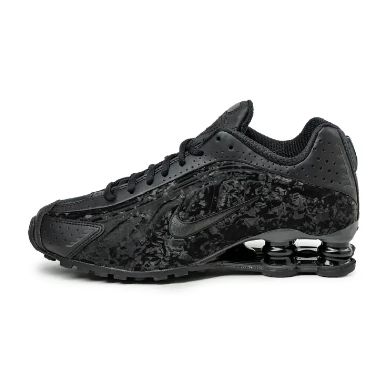 Vegane Sneaker|Retro Runner*Nike Wmns Shox R4 Black / Dark Smoke Grey