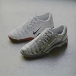 Leder Sneaker|Weiße Sneaker*Nike Wmns T90 White / Black / White / Metallic Gold