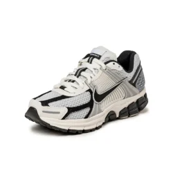 Leder Sneaker|Retro Runner*Nike Wmns Zoom Vomero 5 Photon Dust / Black / Phantom