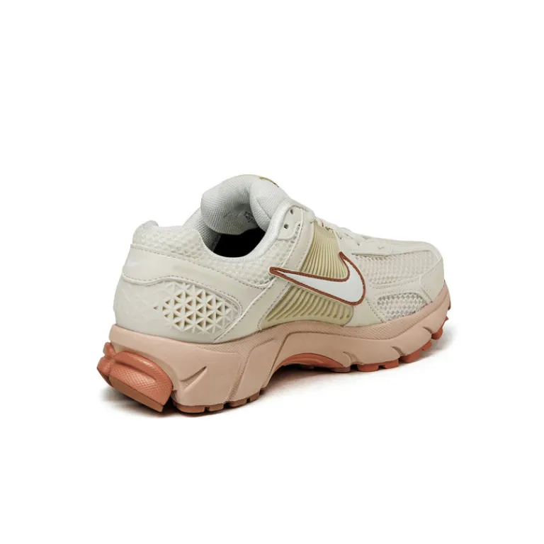 Vegane Sneaker|Retro Runner*Nike Wmns Zoom Vomero 5 Phantom / Summit White / Particle Beige