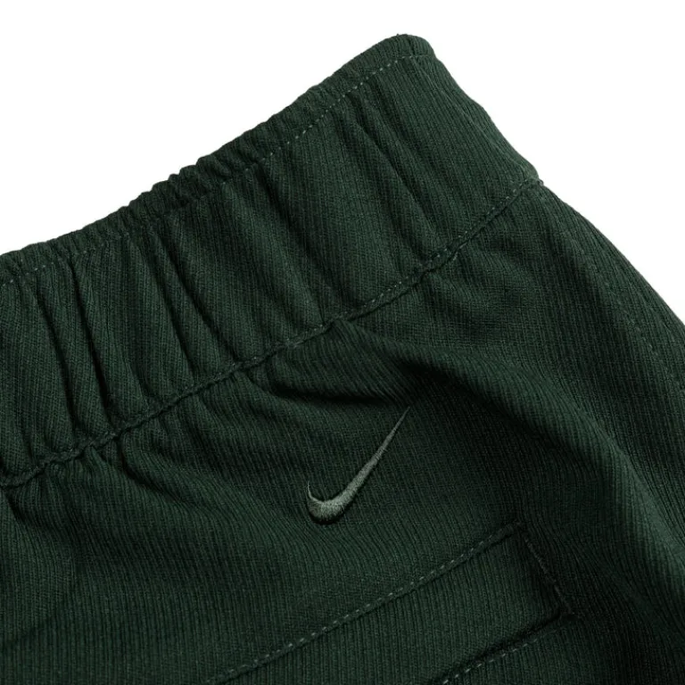 Hosen*Nike Wool Classics Woven Pant Pro Green