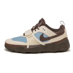 Leder Sneaker*Nike x Travis Scott Zoom Field Jaxx Leche Blue / Baroque Brown / Pale Ivory