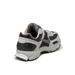 Leder Sneaker|Retro Runner*Nike Zoom Vomero 5 Dark Smoke Grey / Smoke Grey /Light Smoke Grey