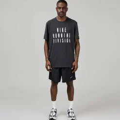 Running|T-Shirts*Nike Rise 365 Running Division Dri-FIT Running Top Black / Photon Dust