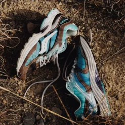 Vegane Sneaker|Retro Runner*Saucony x Footpatrol Pro Grid Omni 9 Blue / Brown