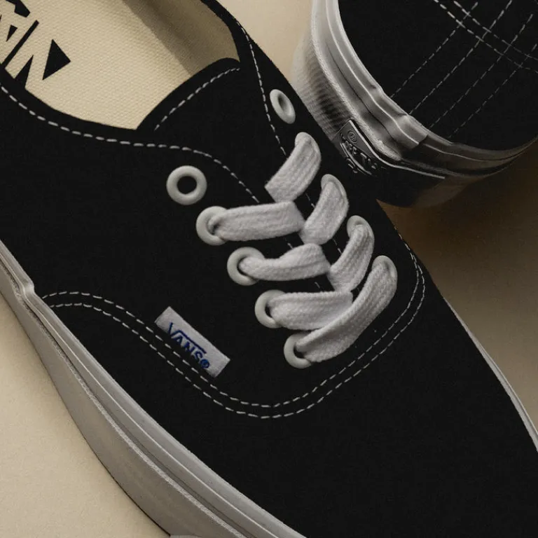 Vegane Sneaker*Vans Premium Authentic 44 LX Black